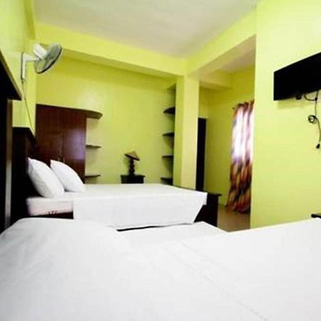 Luis Bay Travellers Lodge Coron Exteriör bild