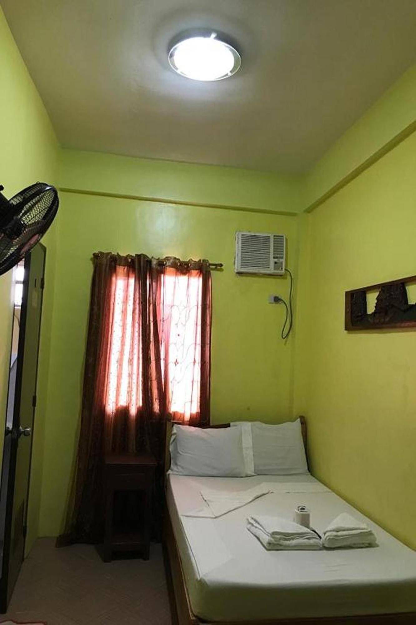 Luis Bay Travellers Lodge Coron Exteriör bild