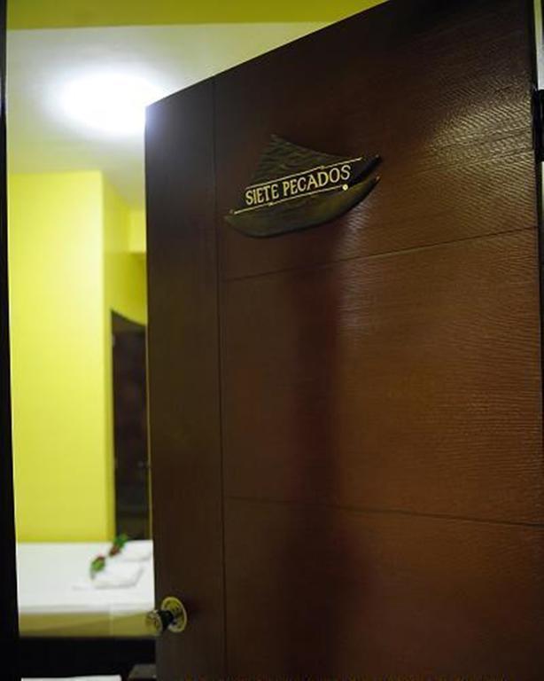 Luis Bay Travellers Lodge Coron Exteriör bild