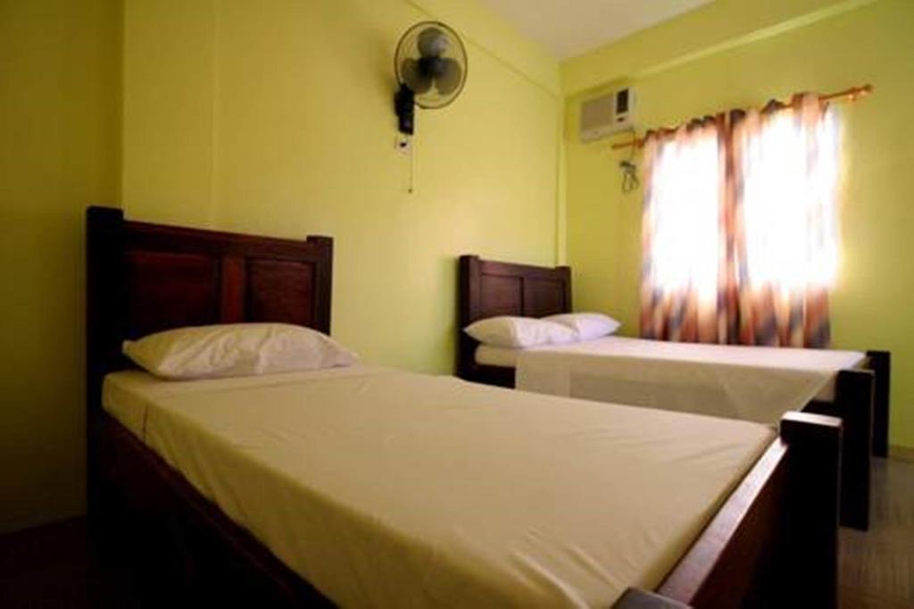 Luis Bay Travellers Lodge Coron Exteriör bild
