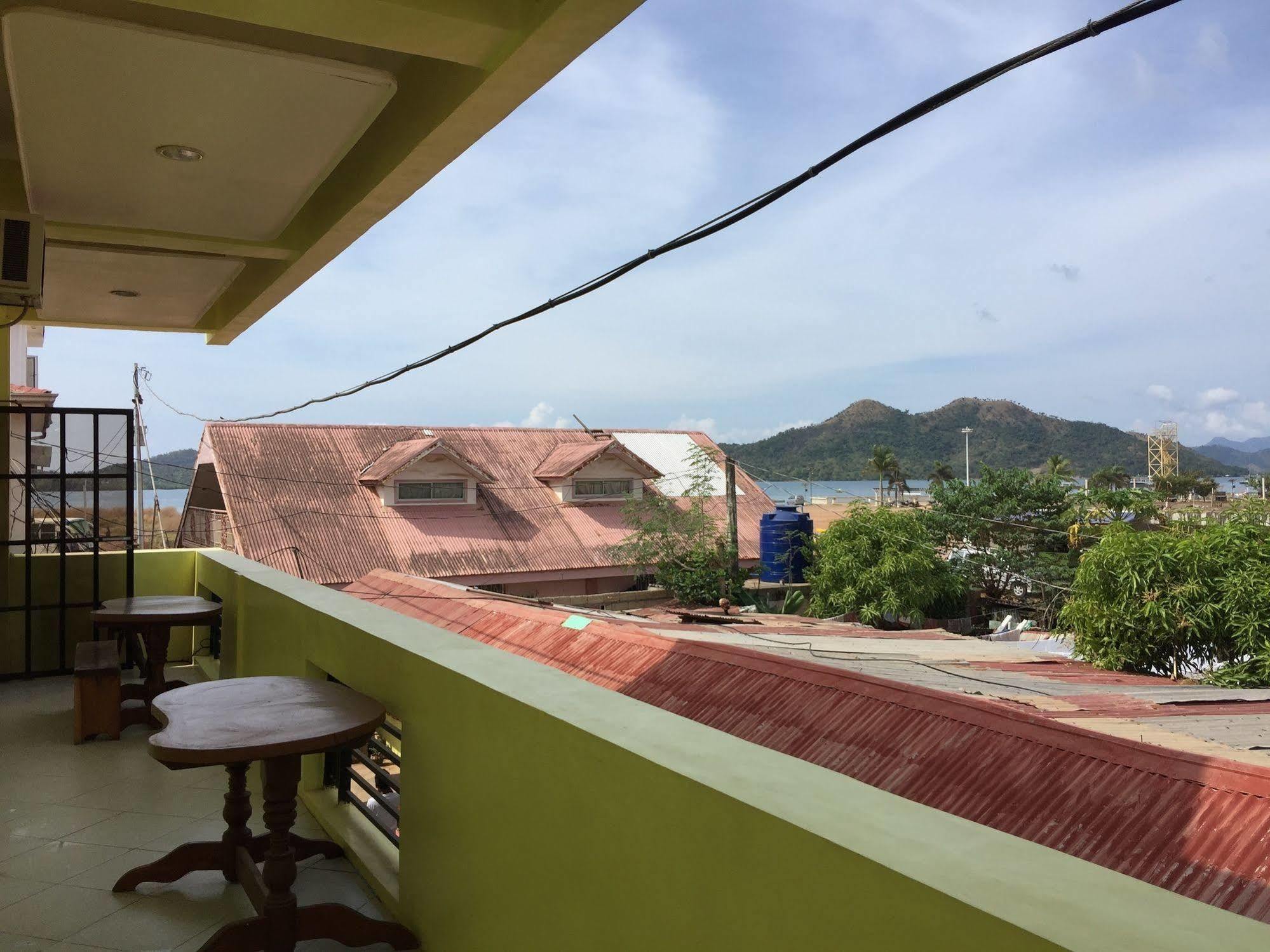 Luis Bay Travellers Lodge Coron Exteriör bild