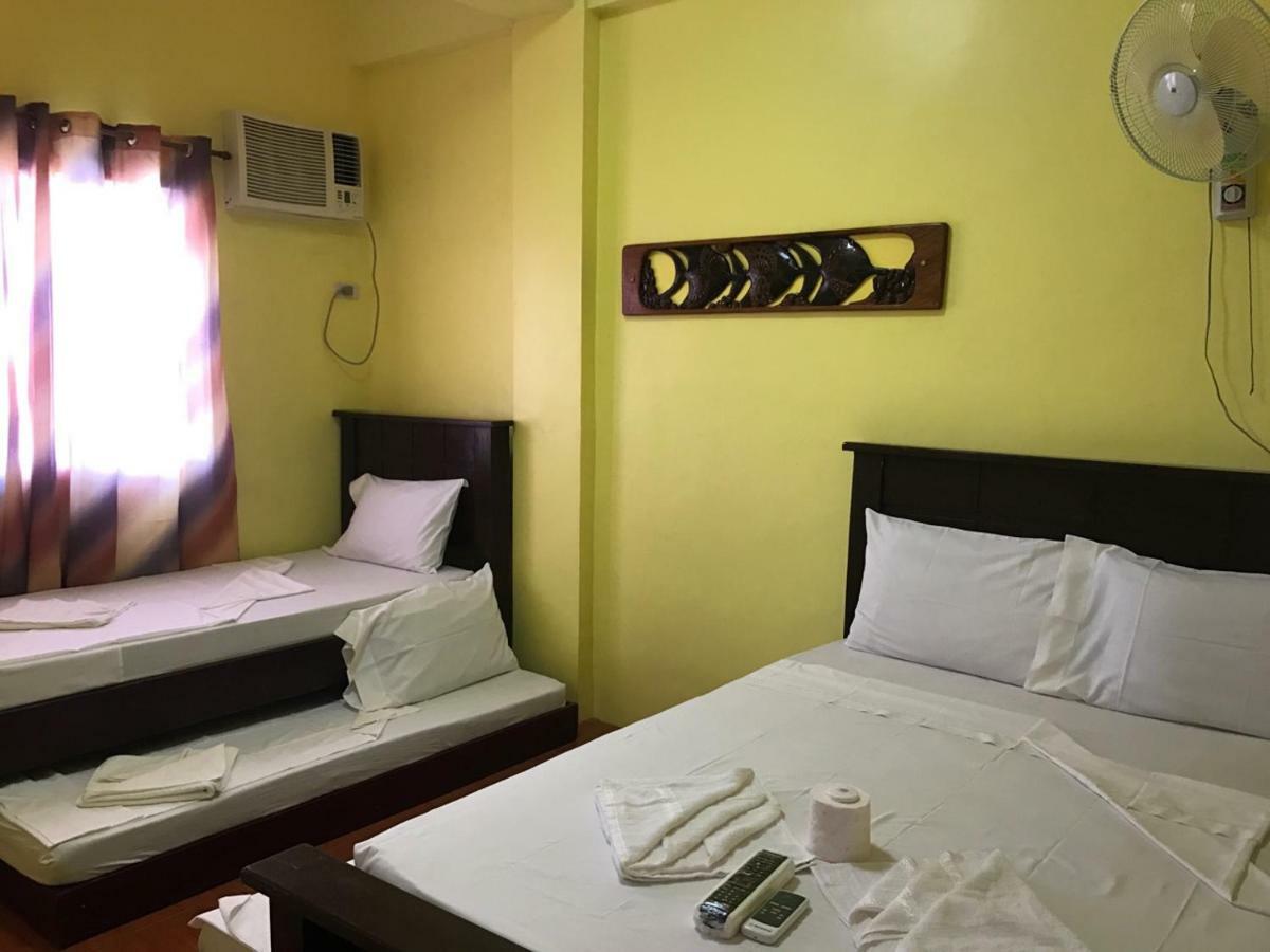 Luis Bay Travellers Lodge Coron Exteriör bild